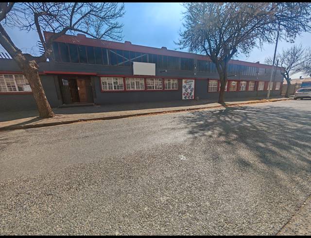1,963M² WAREHOUSE FOR SALE IN BOOYSENS RESERVE